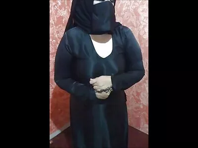 ഇറുകിയ മധുരമുള്ള കഴുത ശരിക്കും കഠിനമായി ഇടിച്ചു