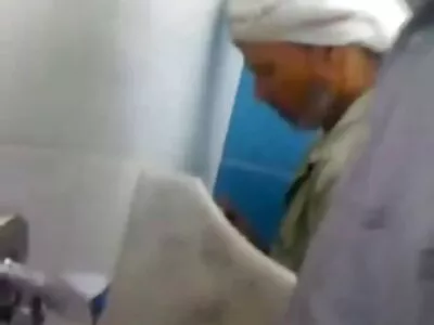 പൂസി ഡ്രില്ലിംഗ് വീഡിയോ അടയ്ക്കുക