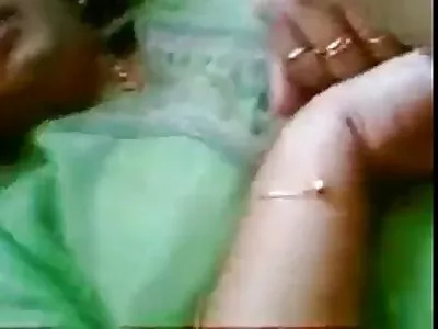 വീട്ടിൽ ഉണ്ടാക്കിയ കോഴി മുലകുടിക്കുന്ന നല്ല വീഡിയോ