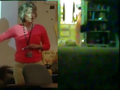 അവളുടെ തൊണ്ടയ്ക്ക് തടിച്ച കോഴി